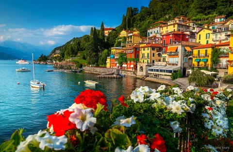 Crucero por el Lago de Como con las villas de Bellagio a la vista en la excursión de Milán a Lugano
